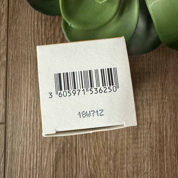 Kiehl’s ultra facial cleanser x2, 12.5% Vit C - Self Care Lot New/Unused! - Picture 10 of 11